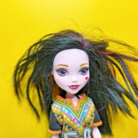 Monster High Doll Draculaura 2015 Mattel Black Hair Pink Streaks 11" Toy Figure - Picture 4 of 11